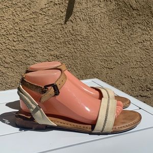 Frye brown and cream leather strap sandals size 9M